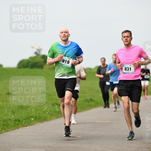 10.05.2026 - 8. Wedeler Halbmarathon Dr. Thomas Lammeyer http://msf.ph/oto/9700043 10.05.2026 11:38:55 Laufen 919, 831 meine-sportfotos.de