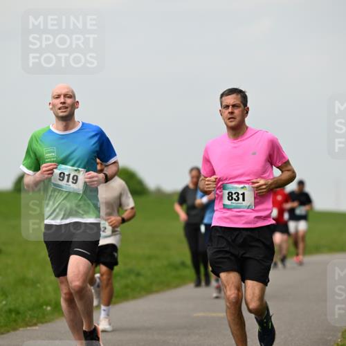 10.05.2026 - 8. Wedeler Halbmarathon Dr. Thomas Lammeyer http://msf.ph/oto/9700050 10.05.2026 11:38:56 Laufen 919, 831 meine-sportfotos.de