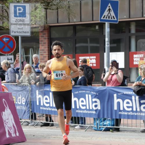 10.05.2026 - 8. Wedeler Halbmarathon Yannick Fuchs http://msf.ph/oto/9700070 10.05.2026 11:19:51 Ziel 442, 619 meine-sportfotos.de