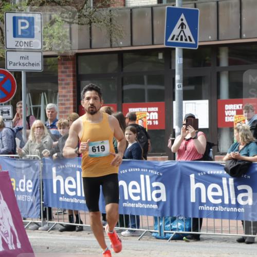 10.05.2026 - 8. Wedeler Halbmarathon Yannick Fuchs http://msf.ph/oto/9700073 10.05.2026 11:19:52 Ziel 442, 619 meine-sportfotos.de