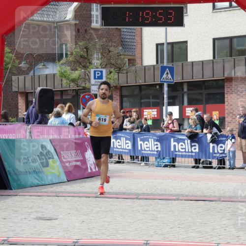 10.05.2026 - 8. Wedeler Halbmarathon Yannick Fuchs http://msf.ph/oto/9700082 10.05.2026 11:19:53 Ziel 442, 619 meine-sportfotos.de
