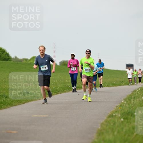 10.05.2026 - 8. Wedeler Halbmarathon Dr. Thomas Lammeyer http://msf.ph/oto/9700157 10.05.2026 11:39:07 Laufen 374, 2143, 1056 meine-sportfotos.de