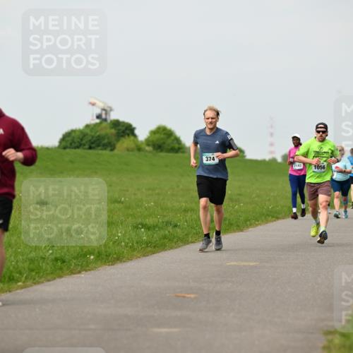 10.05.2026 - 8. Wedeler Halbmarathon Dr. Thomas Lammeyer http://msf.ph/oto/9700171 10.05.2026 11:39:08 Laufen 374, 773, 2143, 1056 meine-sportfotos.de