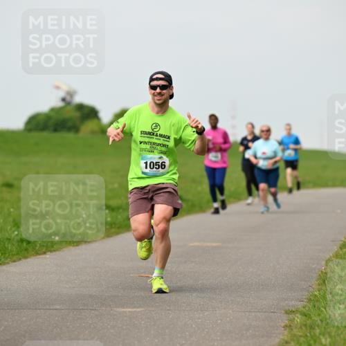 10.05.2026 - 8. Wedeler Halbmarathon Dr. Thomas Lammeyer http://msf.ph/oto/9700199 10.05.2026 11:39:12 Laufen 1056 meine-sportfotos.de