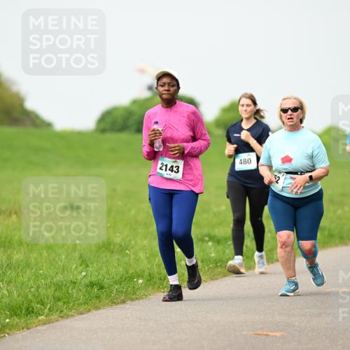 10.05.2026 - 8. Wedeler Halbmarathon Dr. Thomas Lammeyer http://msf.ph/oto/9700254 10.05.2026 11:39:18 Laufen 2143, 480 meine-sportfotos.de