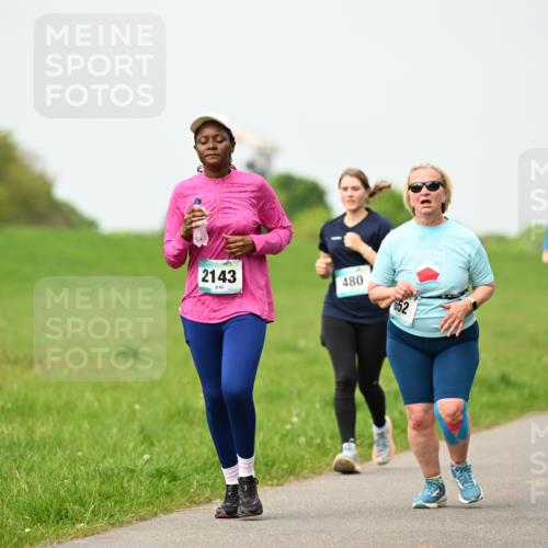 10.05.2026 - 8. Wedeler Halbmarathon Dr. Thomas Lammeyer http://msf.ph/oto/9700264 10.05.2026 11:39:19 Laufen 2143, 480, 652 meine-sportfotos.de