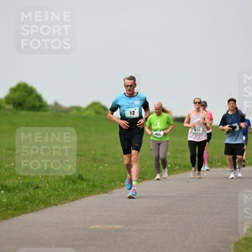 10.05.2026 - 8. Wedeler Halbmarathon Dr. Thomas Lammeyer http://msf.ph/oto/9700384 10.05.2026 11:39:35 Laufen 456, 675, 1041 meine-sportfotos.de