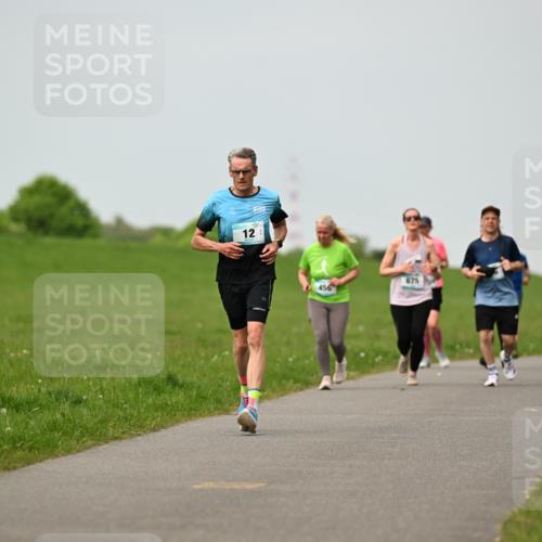 10.05.2026 - 8. Wedeler Halbmarathon Dr. Thomas Lammeyer http://msf.ph/oto/9700395 10.05.2026 11:39:36 Laufen 456, 1041 meine-sportfotos.de