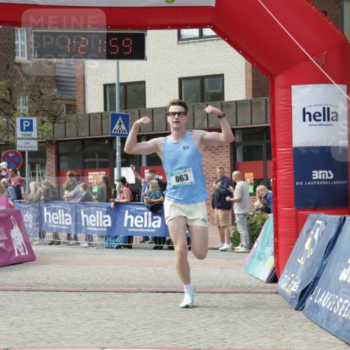 10.05.2026 - 8. Wedeler Halbmarathon Yannick Fuchs http://msf.ph/oto/9700430 10.05.2026 11:21:59 Ziel 863 meine-sportfotos.de