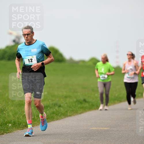 10.05.2026 - 8. Wedeler Halbmarathon Dr. Thomas Lammeyer http://msf.ph/oto/9700434 10.05.2026 11:39:39 Laufen  meine-sportfotos.de