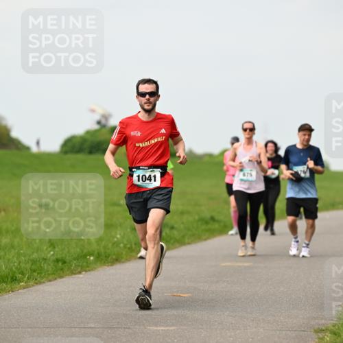 10.05.2026 - 8. Wedeler Halbmarathon Dr. Thomas Lammeyer http://msf.ph/oto/9700466 10.05.2026 11:39:44 Laufen 1041, 675 meine-sportfotos.de