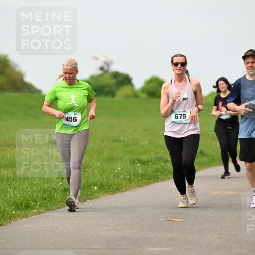 10.05.2026 - 8. Wedeler Halbmarathon Dr. Thomas Lammeyer http://msf.ph/oto/9700486 10.05.2026 11:39:46 Laufen 456, 675, 135 meine-sportfotos.de