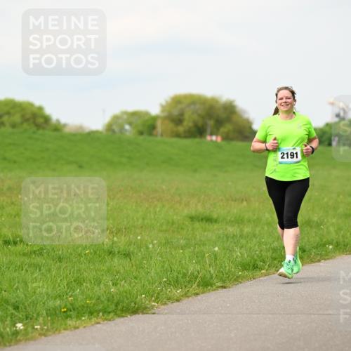 10.05.2026 - 8. Wedeler Halbmarathon Dr. Thomas Lammeyer http://msf.ph/oto/9700577 10.05.2026 11:40:02 Laufen 2191 meine-sportfotos.de