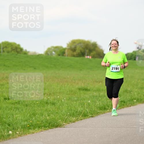 10.05.2026 - 8. Wedeler Halbmarathon Dr. Thomas Lammeyer http://msf.ph/oto/9700582 10.05.2026 11:40:02 Laufen 2191 meine-sportfotos.de