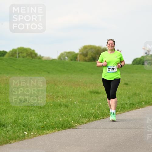 10.05.2026 - 8. Wedeler Halbmarathon Dr. Thomas Lammeyer http://msf.ph/oto/9700586 10.05.2026 11:40:03 Laufen 2191 meine-sportfotos.de