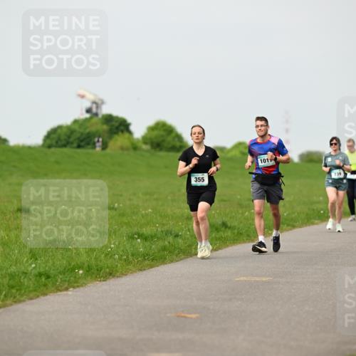 10.05.2026 - 8. Wedeler Halbmarathon Dr. Thomas Lammeyer http://msf.ph/oto/9700590 10.05.2026 11:40:06 Laufen 355, 1017, 739, 2018 meine-sportfotos.de