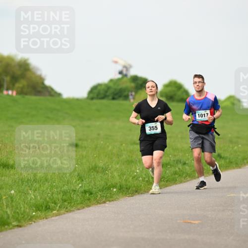 10.05.2026 - 8. Wedeler Halbmarathon Dr. Thomas Lammeyer http://msf.ph/oto/9700612 10.05.2026 11:40:07 Laufen 355, 1017, 739 meine-sportfotos.de