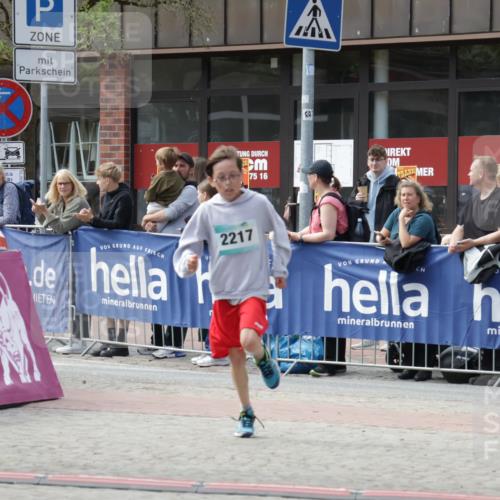 10.05.2026 - 8. Wedeler Halbmarathon Yannick Fuchs http://msf.ph/oto/9700619 10.05.2026 11:22:54 Ziel 2217 meine-sportfotos.de