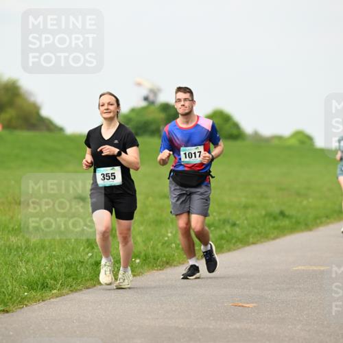 10.05.2026 - 8. Wedeler Halbmarathon Dr. Thomas Lammeyer http://msf.ph/oto/9700620 10.05.2026 11:40:09 Laufen 355, 1017 meine-sportfotos.de