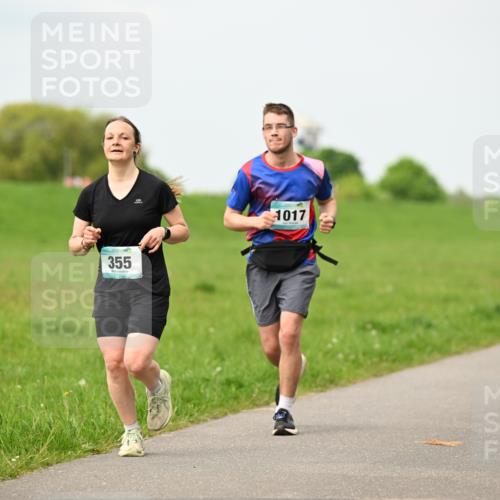 10.05.2026 - 8. Wedeler Halbmarathon Dr. Thomas Lammeyer http://msf.ph/oto/9700629 10.05.2026 11:40:10 Laufen 355, 1017 meine-sportfotos.de