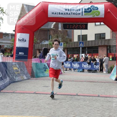 10.05.2026 - 8. Wedeler Halbmarathon Yannick Fuchs http://msf.ph/oto/9700636 10.05.2026 11:22:57 Ziel 251, 2217 meine-sportfotos.de