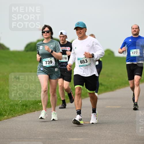 10.05.2026 - 8. Wedeler Halbmarathon Dr. Thomas Lammeyer http://msf.ph/oto/9700670 10.05.2026 11:40:15 Laufen 739, 078, 653, 177 meine-sportfotos.de