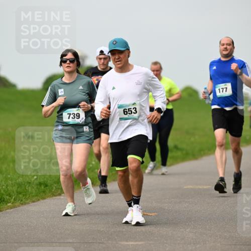 10.05.2026 - 8. Wedeler Halbmarathon Dr. Thomas Lammeyer http://msf.ph/oto/9700677 10.05.2026 11:40:15 Laufen 160, 653, 177 meine-sportfotos.de