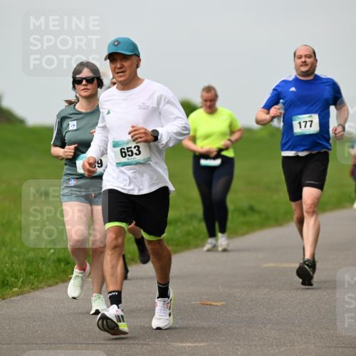10.05.2026 - 8. Wedeler Halbmarathon Dr. Thomas Lammeyer http://msf.ph/oto/9700682 10.05.2026 11:40:16 Laufen 653, 177 meine-sportfotos.de