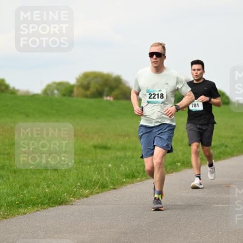 10.05.2026 - 8. Wedeler Halbmarathon Dr. Thomas Lammeyer http://msf.ph/oto/9700743 10.05.2026 11:40:23 Laufen 2218, 781 meine-sportfotos.de