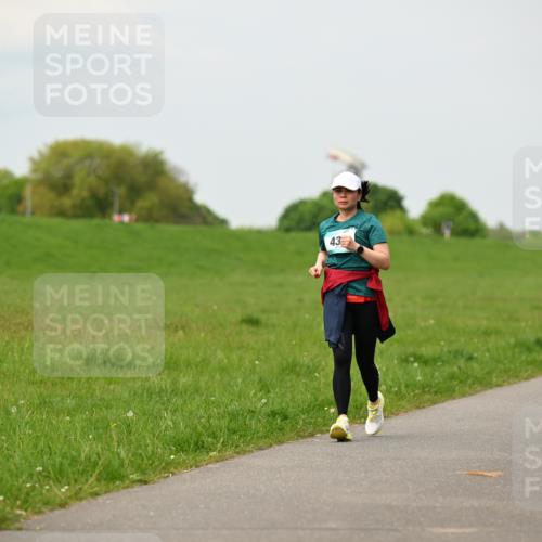 10.05.2026 - 8. Wedeler Halbmarathon Dr. Thomas Lammeyer http://msf.ph/oto/9700770 10.05.2026 11:40:28 Laufen  meine-sportfotos.de