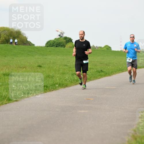 10.05.2026 - 8. Wedeler Halbmarathon Dr. Thomas Lammeyer http://msf.ph/oto/9700854 10.05.2026 11:40:50 Laufen 102, 736 meine-sportfotos.de