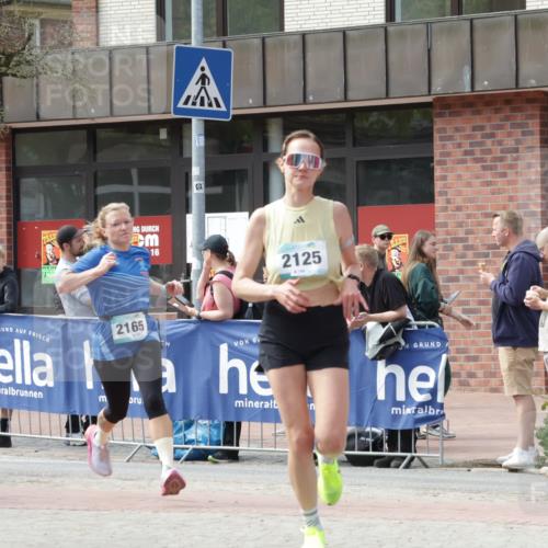 10.05.2026 - 8. Wedeler Halbmarathon Yannick Fuchs http://msf.ph/oto/9700877 10.05.2026 11:23:56 Ziel 2125, 2165 meine-sportfotos.de