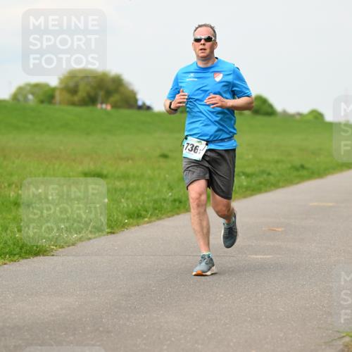 10.05.2026 - 8. Wedeler Halbmarathon Dr. Thomas Lammeyer http://msf.ph/oto/9700893 10.05.2026 11:40:55 Laufen 736 meine-sportfotos.de