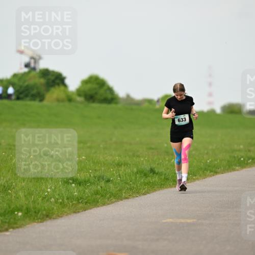 10.05.2026 - 8. Wedeler Halbmarathon Dr. Thomas Lammeyer http://msf.ph/oto/9700904 10.05.2026 11:41:01 Laufen 633, 273 meine-sportfotos.de