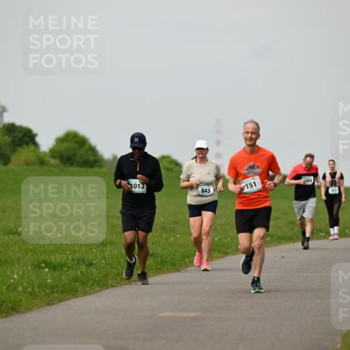 10.05.2026 - 8. Wedeler Halbmarathon Dr. Thomas Lammeyer http://msf.ph/oto/9700967 10.05.2026 11:41:24 Laufen 1013, 843, 151 meine-sportfotos.de