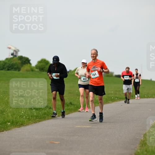 10.05.2026 - 8. Wedeler Halbmarathon Dr. Thomas Lammeyer http://msf.ph/oto/9700972 10.05.2026 11:41:25 Laufen 843, 151, 2084 meine-sportfotos.de