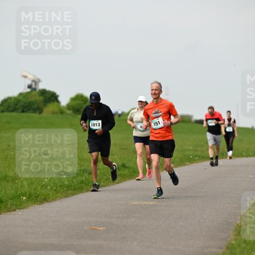 10.05.2026 - 8. Wedeler Halbmarathon Dr. Thomas Lammeyer http://msf.ph/oto/9700974 10.05.2026 11:41:25 Laufen 1013, 151 meine-sportfotos.de
