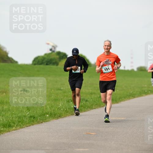 10.05.2026 - 8. Wedeler Halbmarathon Dr. Thomas Lammeyer http://msf.ph/oto/9700982 10.05.2026 11:41:26 Laufen 151 meine-sportfotos.de