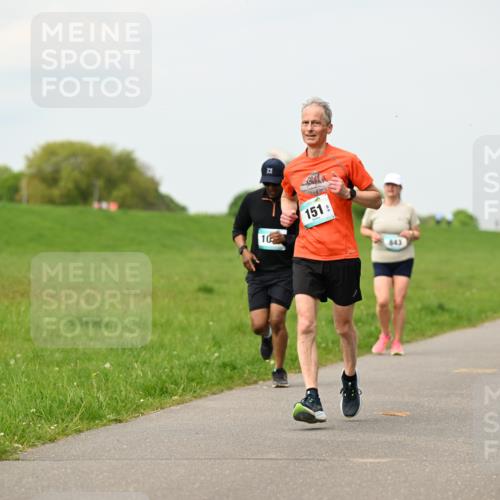 10.05.2026 - 8. Wedeler Halbmarathon Dr. Thomas Lammeyer http://msf.ph/oto/9700995 10.05.2026 11:41:27 Laufen 151, 843 meine-sportfotos.de