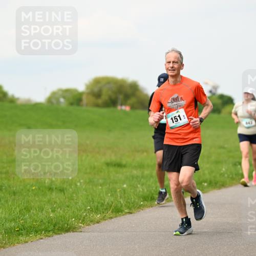 10.05.2026 - 8. Wedeler Halbmarathon Dr. Thomas Lammeyer http://msf.ph/oto/9701002 10.05.2026 11:41:28 Laufen 151, 643 meine-sportfotos.de