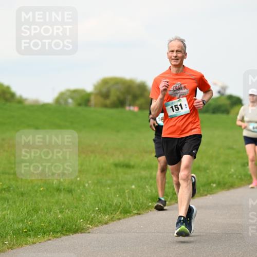 10.05.2026 - 8. Wedeler Halbmarathon Dr. Thomas Lammeyer http://msf.ph/oto/9701003 10.05.2026 11:41:29 Laufen 151 meine-sportfotos.de