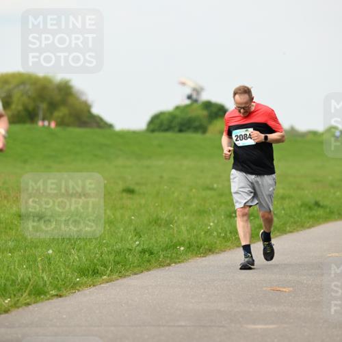10.05.2026 - 8. Wedeler Halbmarathon Dr. Thomas Lammeyer http://msf.ph/oto/9701022 10.05.2026 11:41:33 Laufen 843, 2084 meine-sportfotos.de