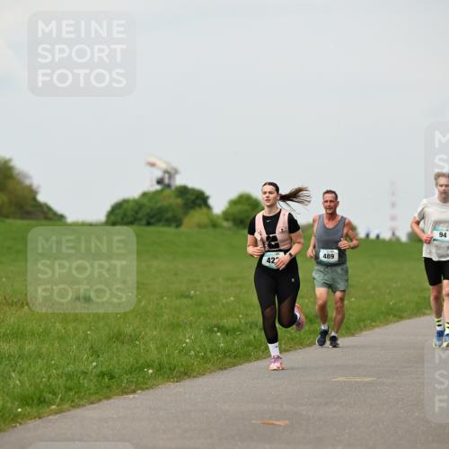 10.05.2026 - 8. Wedeler Halbmarathon Dr. Thomas Lammeyer http://msf.ph/oto/9701047 10.05.2026 11:41:38 Laufen 489 meine-sportfotos.de