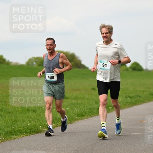 10.05.2026 - 8. Wedeler Halbmarathon Dr. Thomas Lammeyer http://msf.ph/oto/9701080 10.05.2026 11:41:44 Laufen 489 meine-sportfotos.de