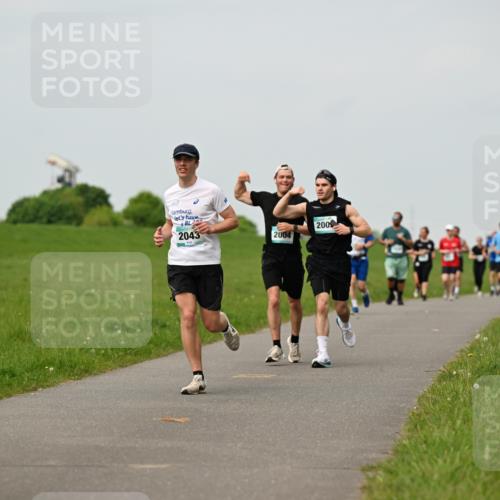 10.05.2026 - 8. Wedeler Halbmarathon Dr. Thomas Lammeyer http://msf.ph/oto/9701093 10.05.2026 11:41:47 Laufen 2043, 200, 2004 meine-sportfotos.de