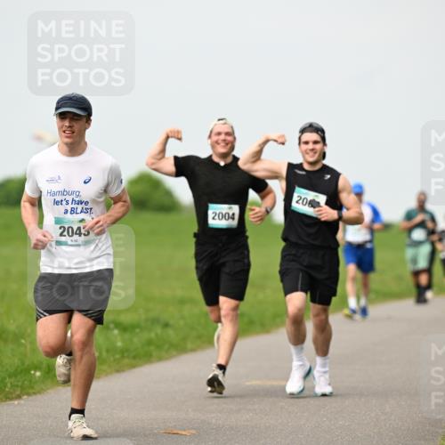 10.05.2026 - 8. Wedeler Halbmarathon Dr. Thomas Lammeyer http://msf.ph/oto/9701098 10.05.2026 11:41:48 Laufen 2045, 2004, 206 meine-sportfotos.de