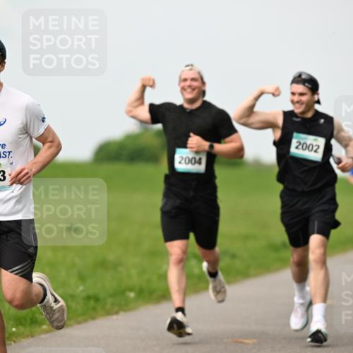 10.05.2026 - 8. Wedeler Halbmarathon Dr. Thomas Lammeyer http://msf.ph/oto/9701104 10.05.2026 11:41:49 Laufen 2043, 2004, 2002 meine-sportfotos.de