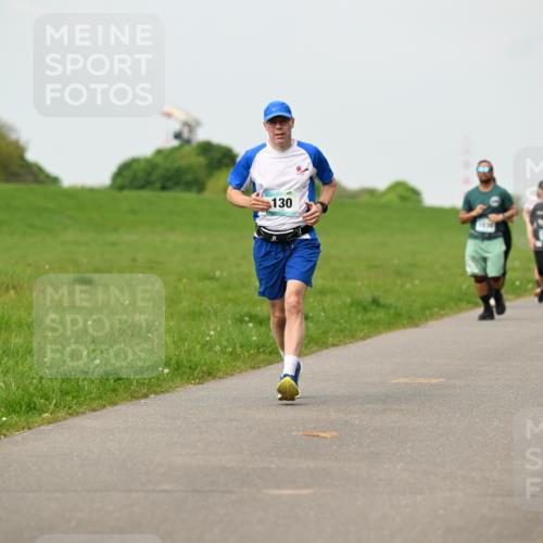 10.05.2026 - 8. Wedeler Halbmarathon Dr. Thomas Lammeyer http://msf.ph/oto/9701116 10.05.2026 11:41:54 Laufen 130 meine-sportfotos.de