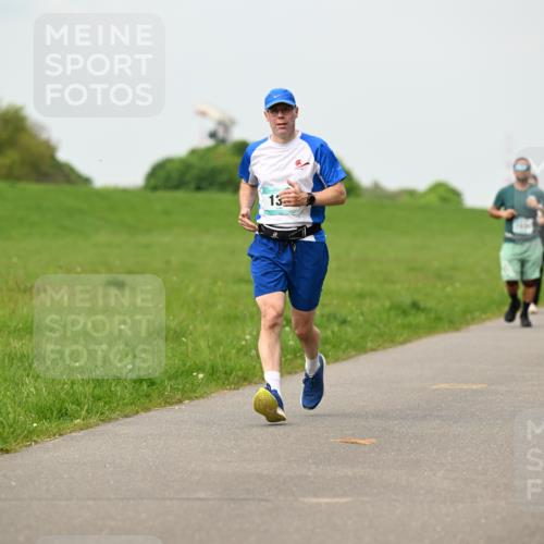 10.05.2026 - 8. Wedeler Halbmarathon Dr. Thomas Lammeyer http://msf.ph/oto/9701119 10.05.2026 11:41:54 Laufen  meine-sportfotos.de