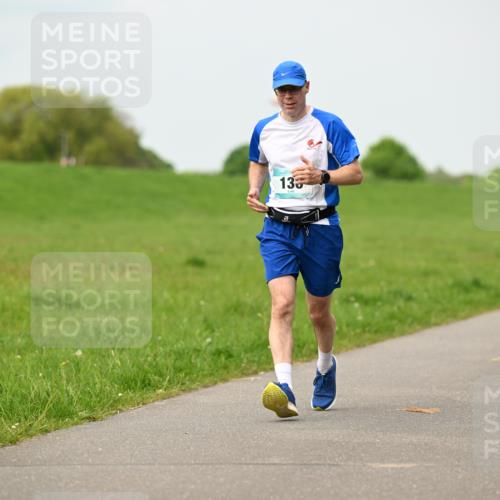 10.05.2026 - 8. Wedeler Halbmarathon Dr. Thomas Lammeyer http://msf.ph/oto/9701125 10.05.2026 11:41:55 Laufen 136 meine-sportfotos.de